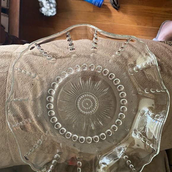 Glass serving dish. - Picture 5 of 5